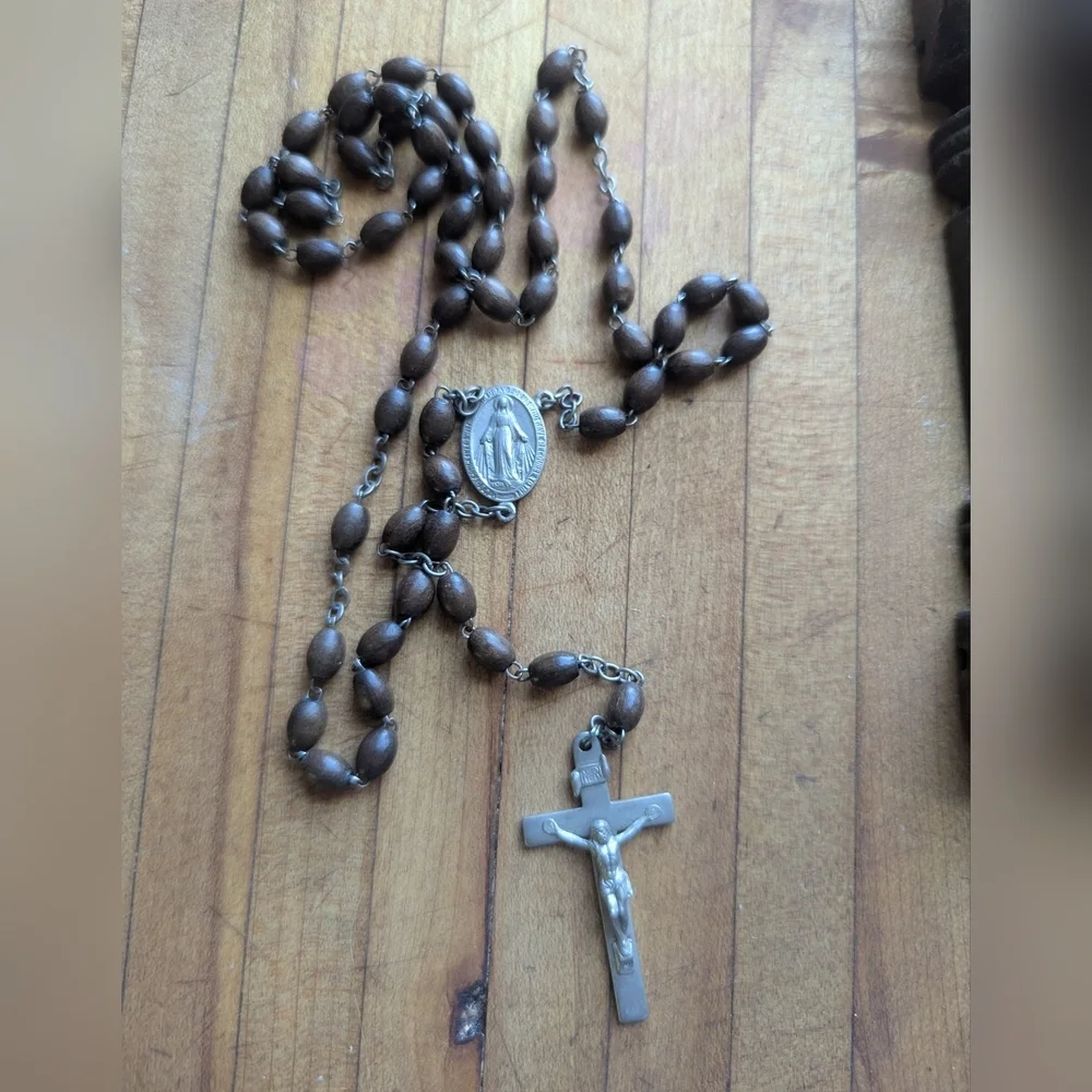 Vintage Wooden Brown Rosary beads Crucifix Virgin Mary